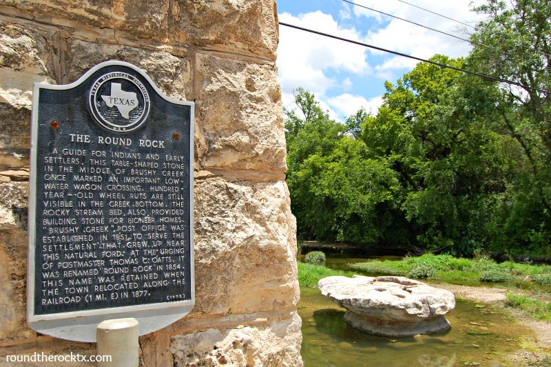 Austin Roofing Company residential roofing service in Round Rock, Texas
